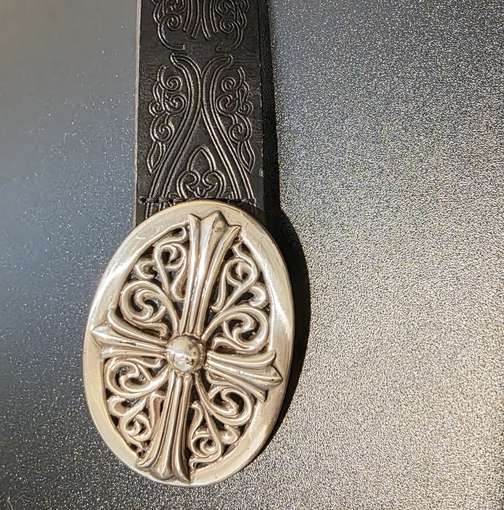 Kohl's Black Belt with Intricate Silver Buckle - Picture 2 of 6